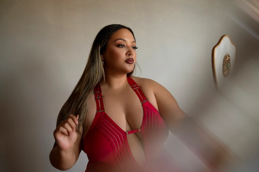 4 Reasons Why You Should Do A Boudoir Photoshoot Even If You Are Single From Your Portland Boudoir Photographer